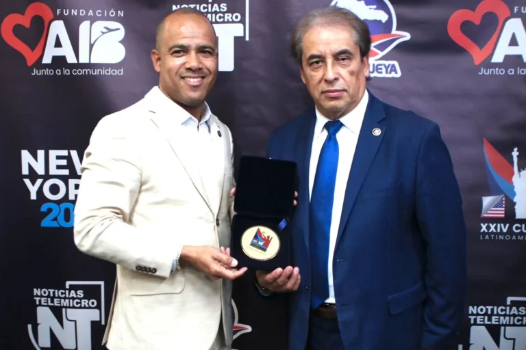 Elías Reynoso agradece reconocimiento en Cumbre Latinoamericana de Líderes y reafirma compromiso con los municipios del país