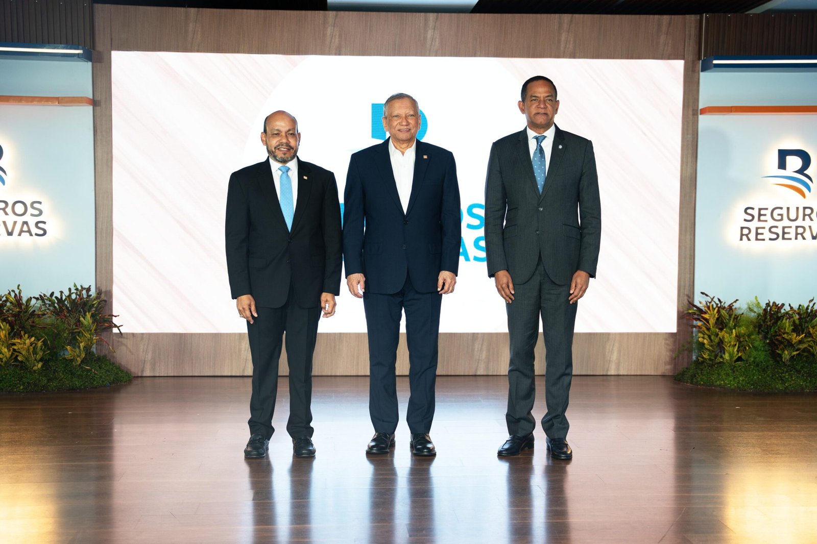 Seguros Reservas celebra su vigésimo cuarto aniversario junto a corredores de seguros