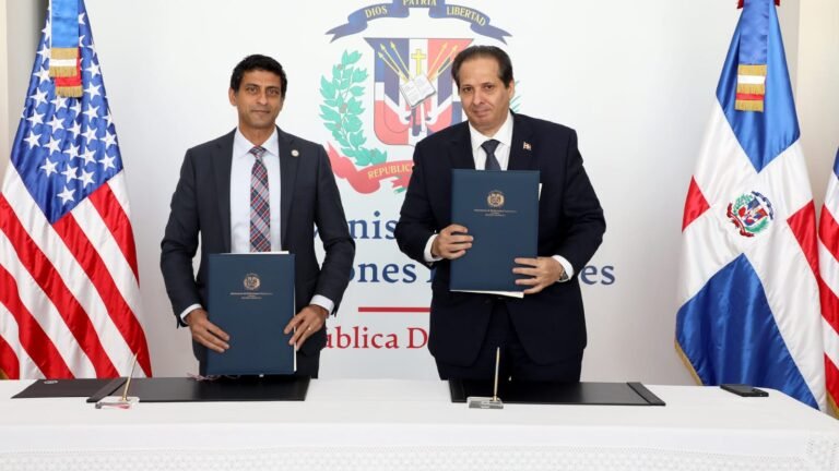 República Dominicana y Estados Unidos suscriben Memorando de Entendimiento orientado a fortalecer el sector salud
